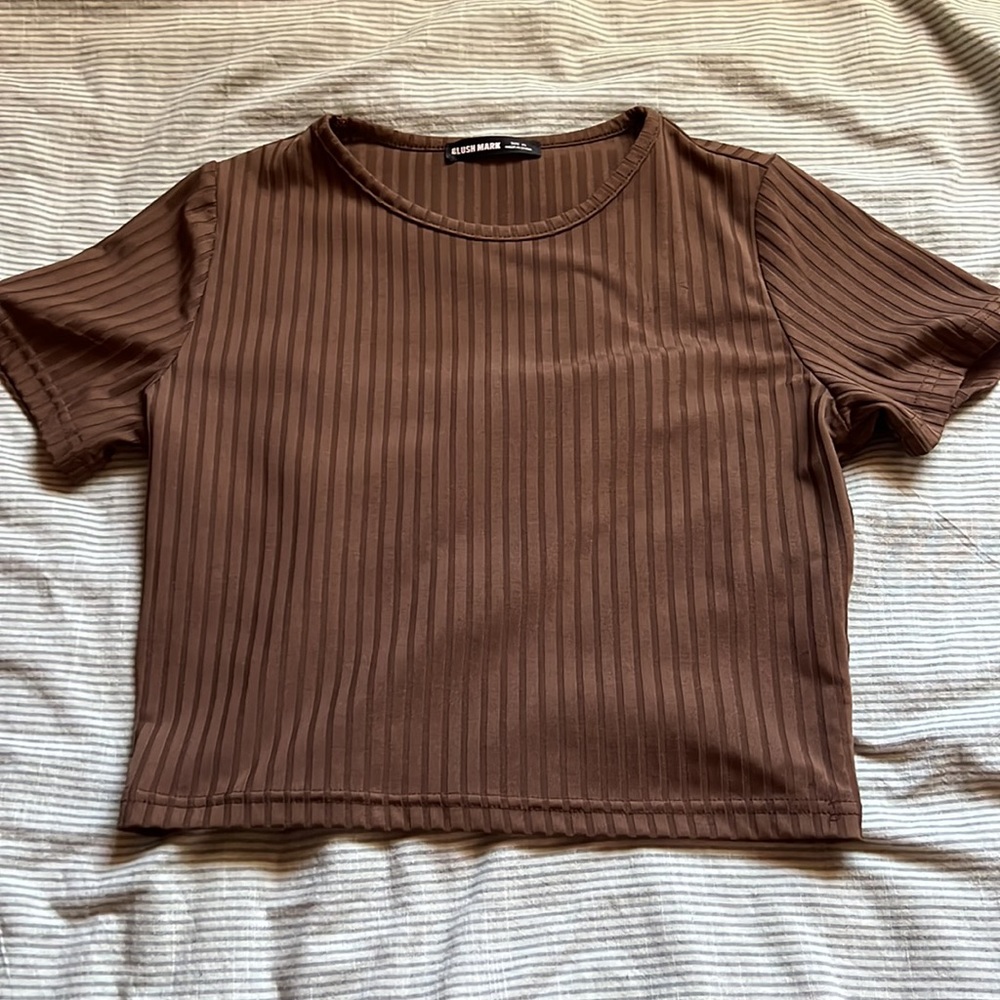 brown crop top - Picture 4 of 4